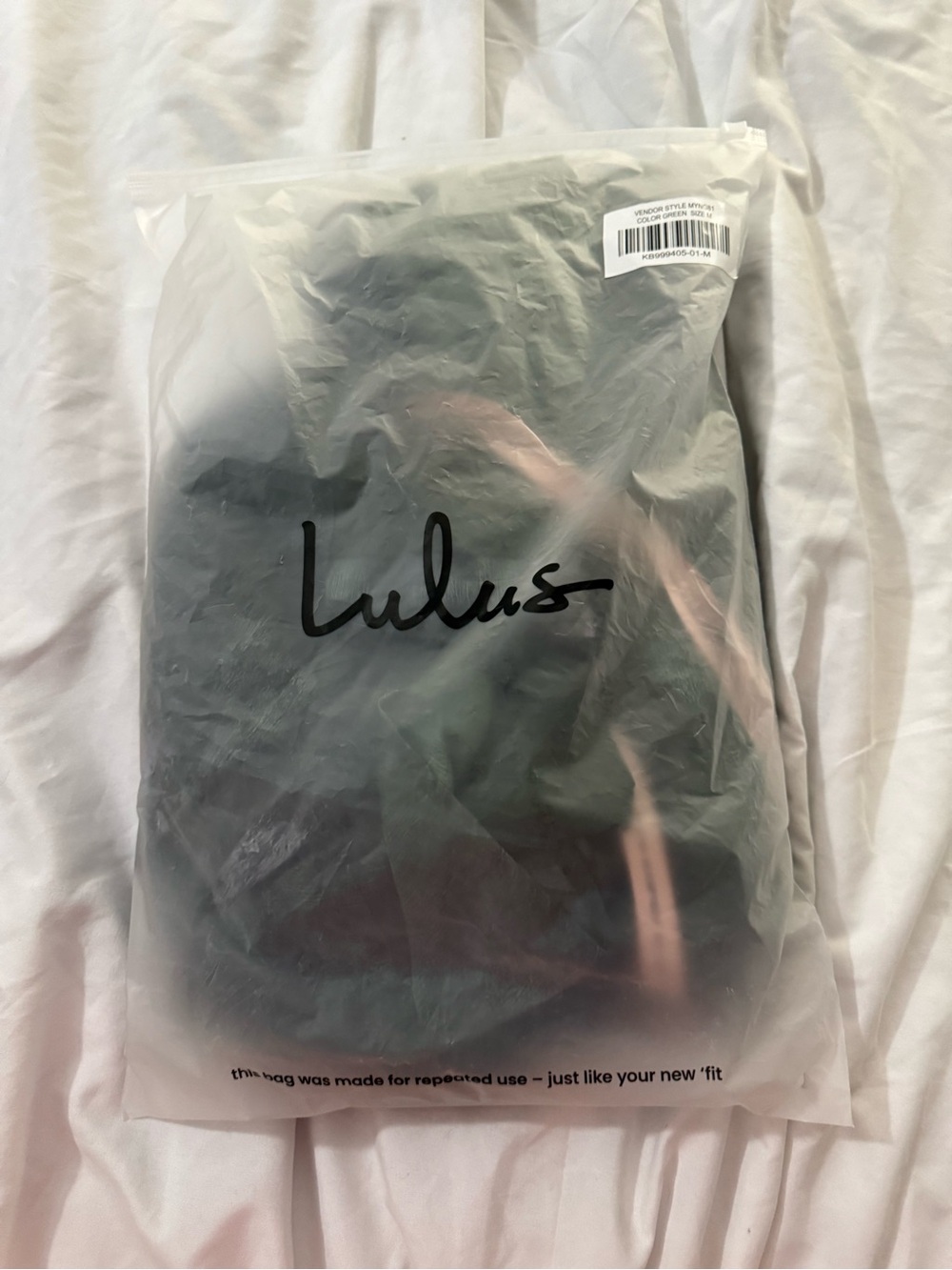 Lulu’s halter dress nwt size medium - Picture 2 of 9